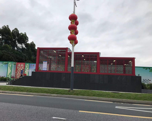 佛山地铁 2 号线湾华站：交通与繁华的交汇点