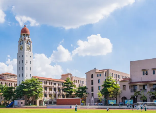 卓远未来实验学校：从“英广”到“卓远”，开启教育新征程